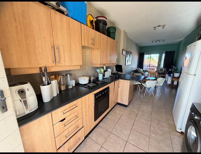 2 BEDROOM APARTMENT FOR SALE IN MOUNTAIN VIEW